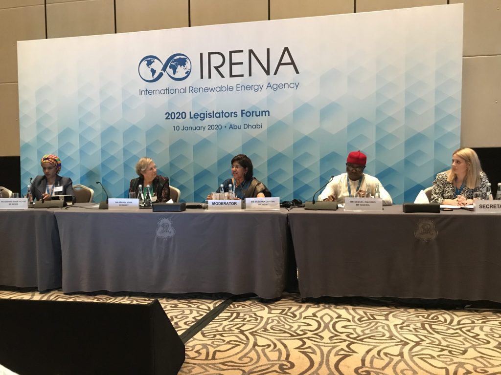 Diskussion auf dem Parlamentarier*innentreffen während der IRENA Konferenz.